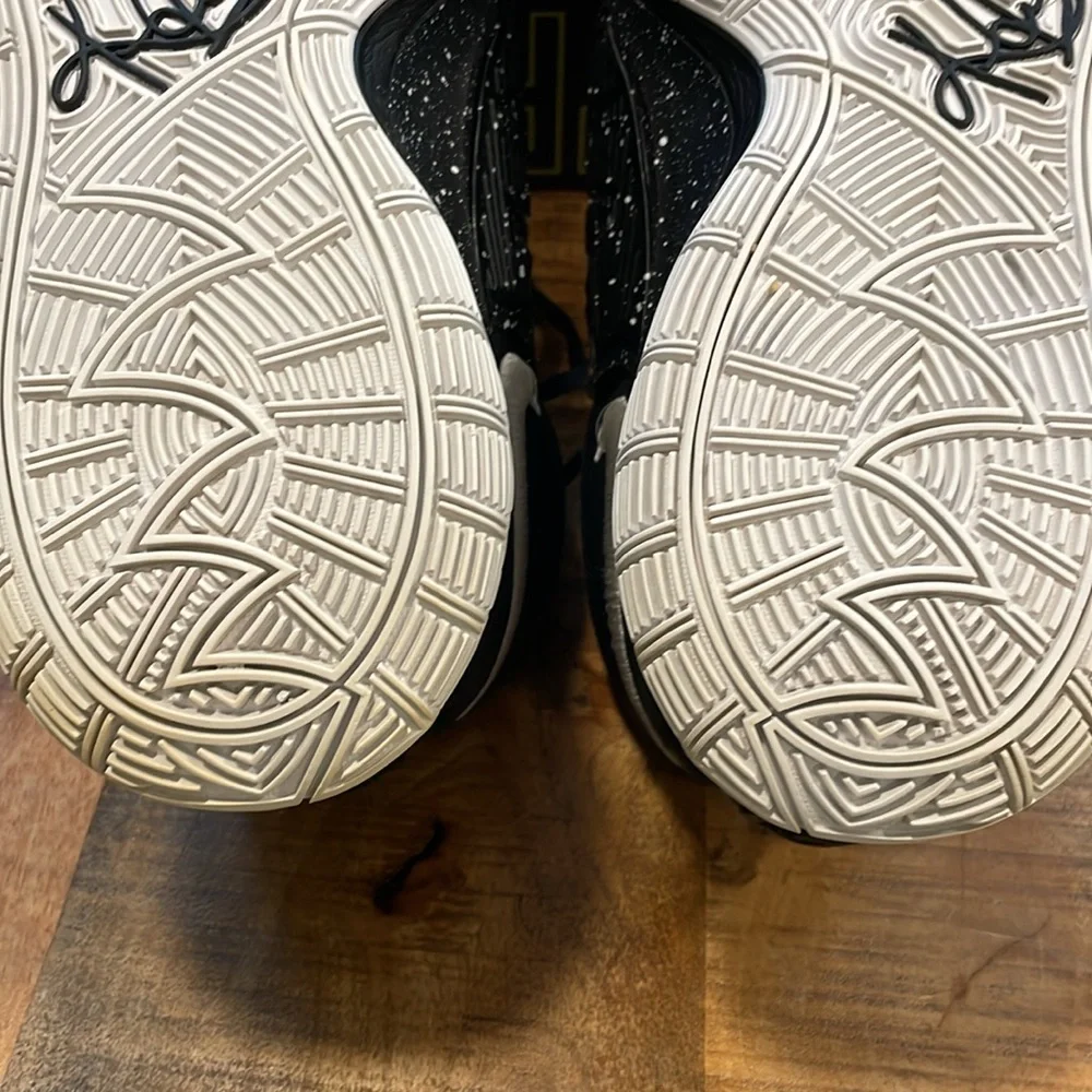 NIKE Kyrie 6‎ Jet Black White BQ 4630 001 Men's Basketball Shoe 10